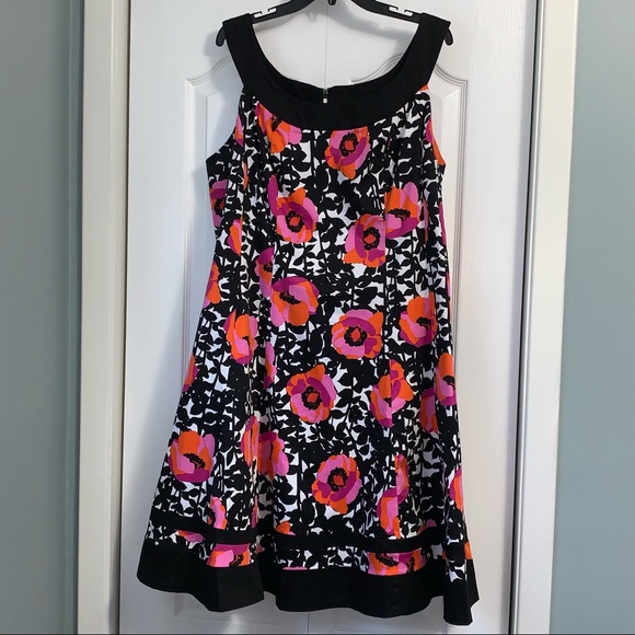 Jones Studio Dresses & Skirts - Jones Studio Floral Print Halter A-line Dress 18W